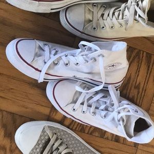 White converse high tops W8